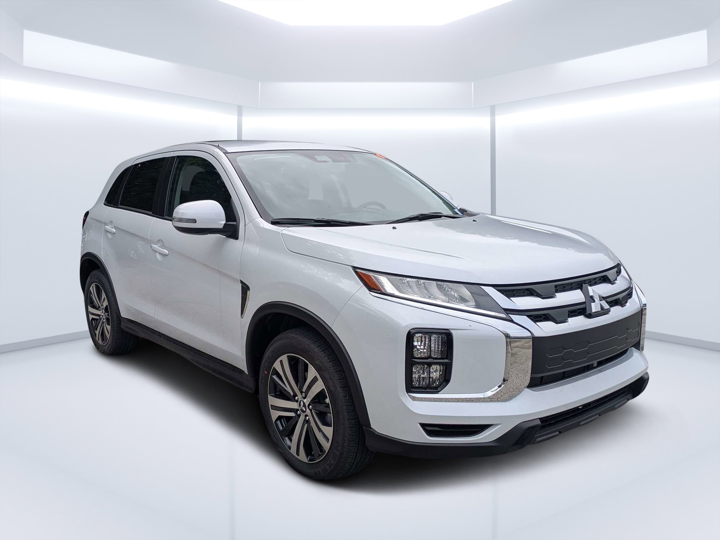 2026 Mitsubishi Outlander Sport 2.0 SE AWC CVT's photo