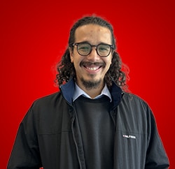 Staff member Michell Colmenares from 89d91d4bf847