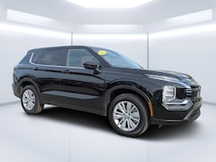 2026 Mitsubishi Outlander ES SUV