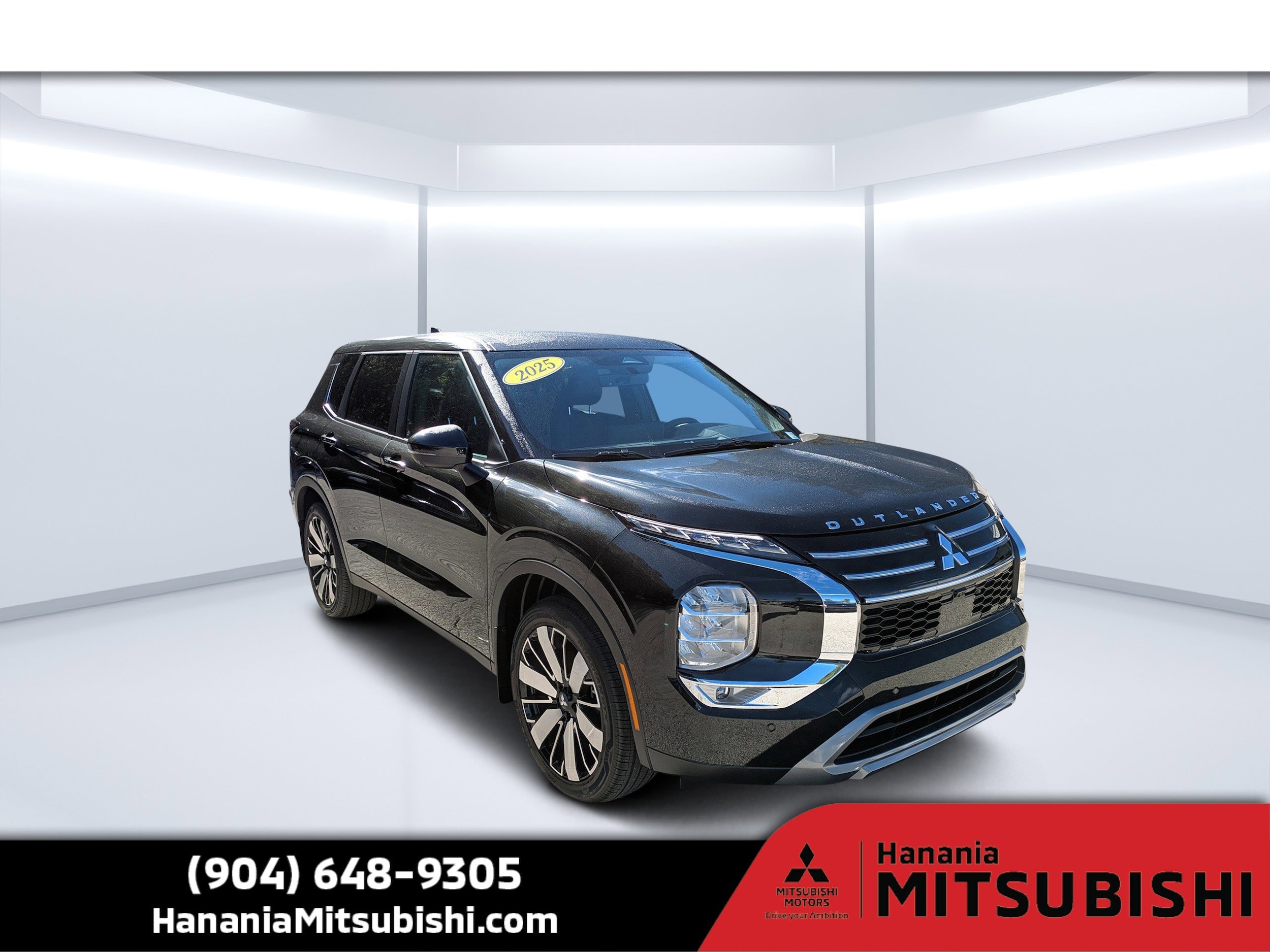 2025 Mitsubishi Outlander SE's photo