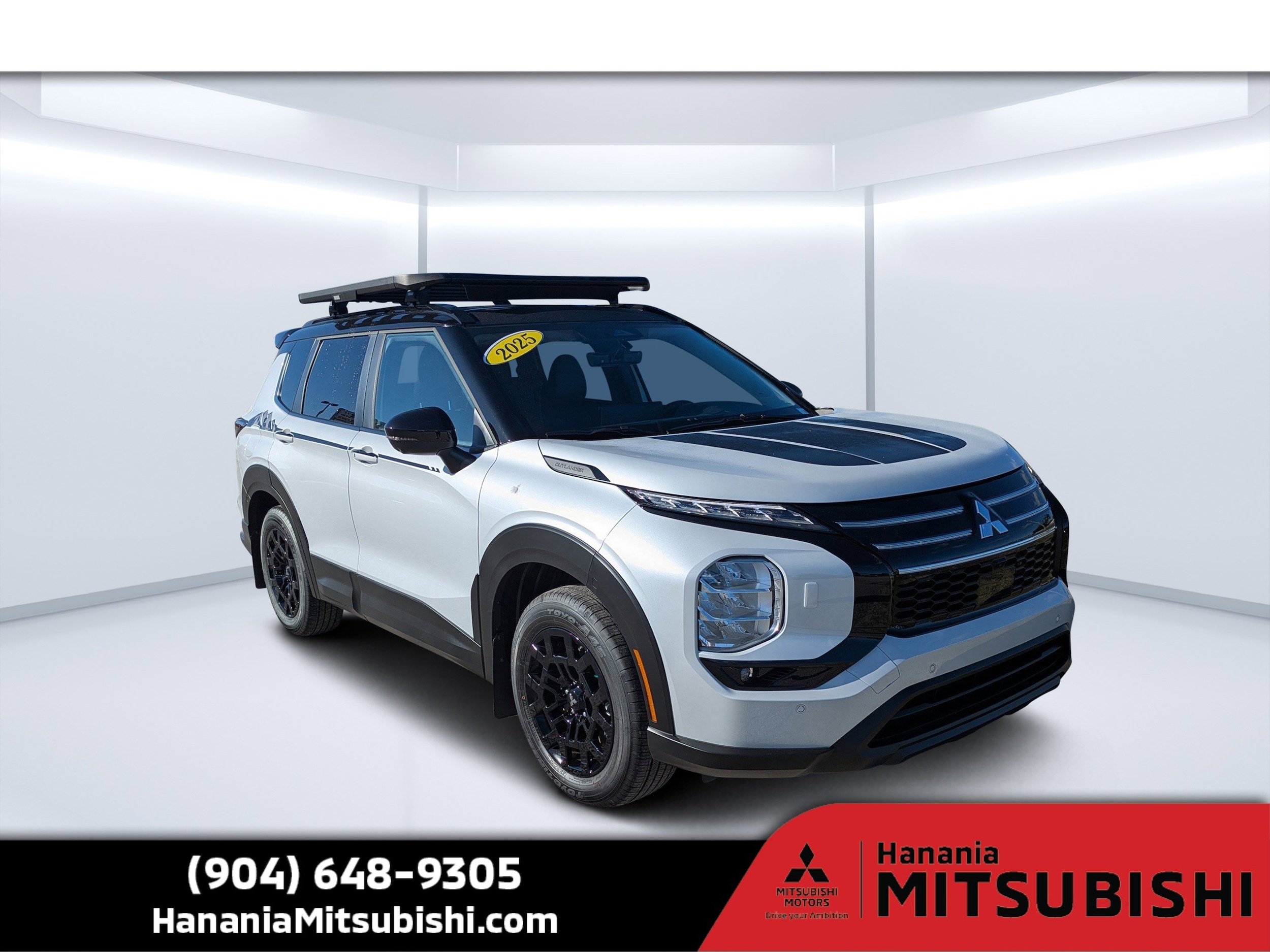 2025 Mitsubishi Outlander Trail Edition's photo