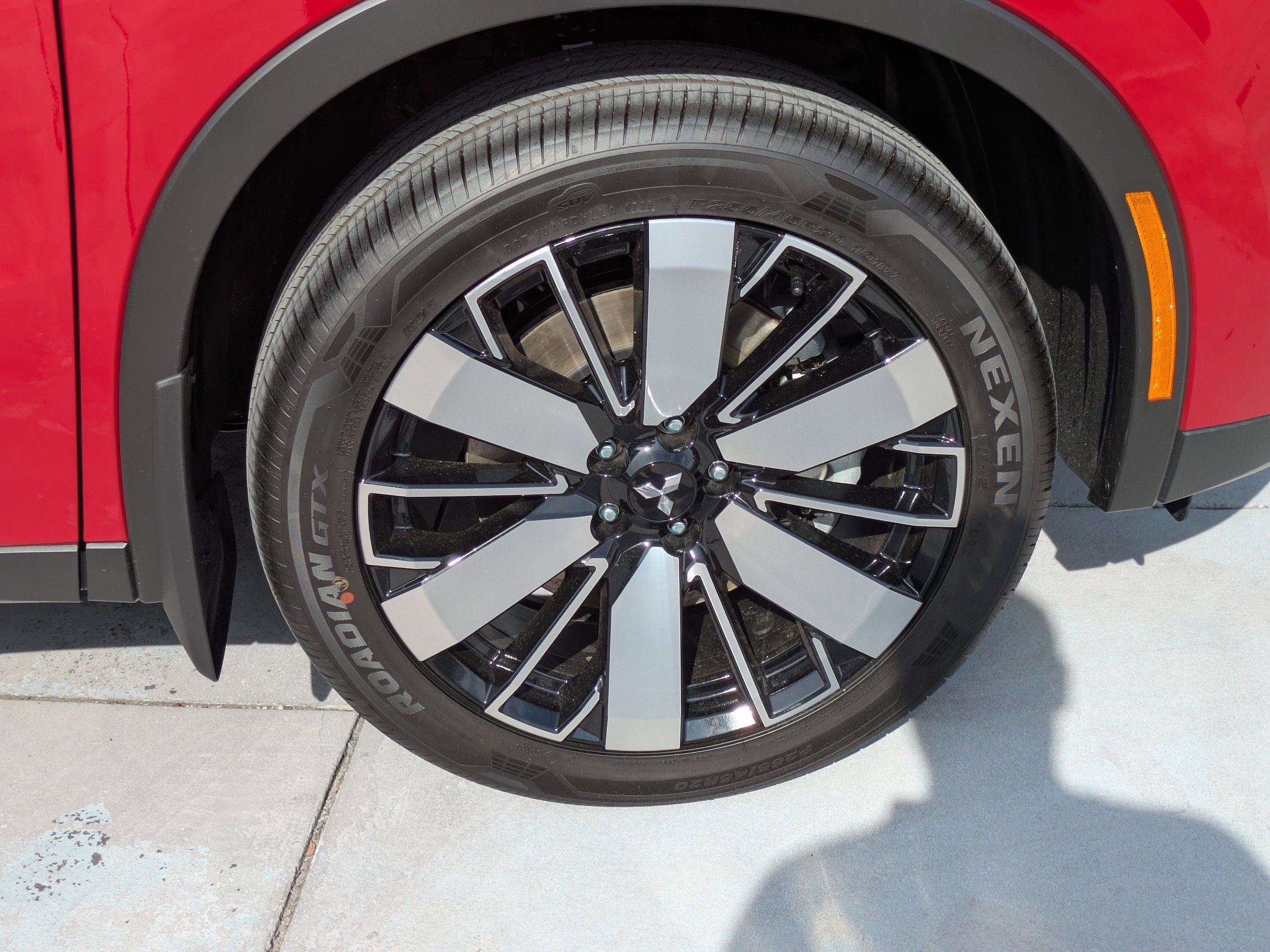 2025 Mitsubishi Outlander SE - Photo 11