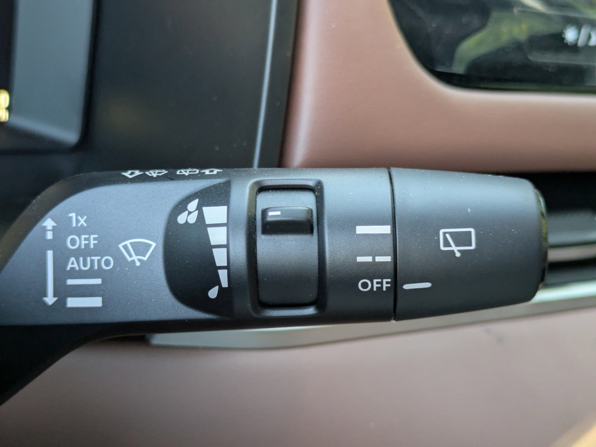 2025 Mitsubishi Outlander SEL - Photo 27