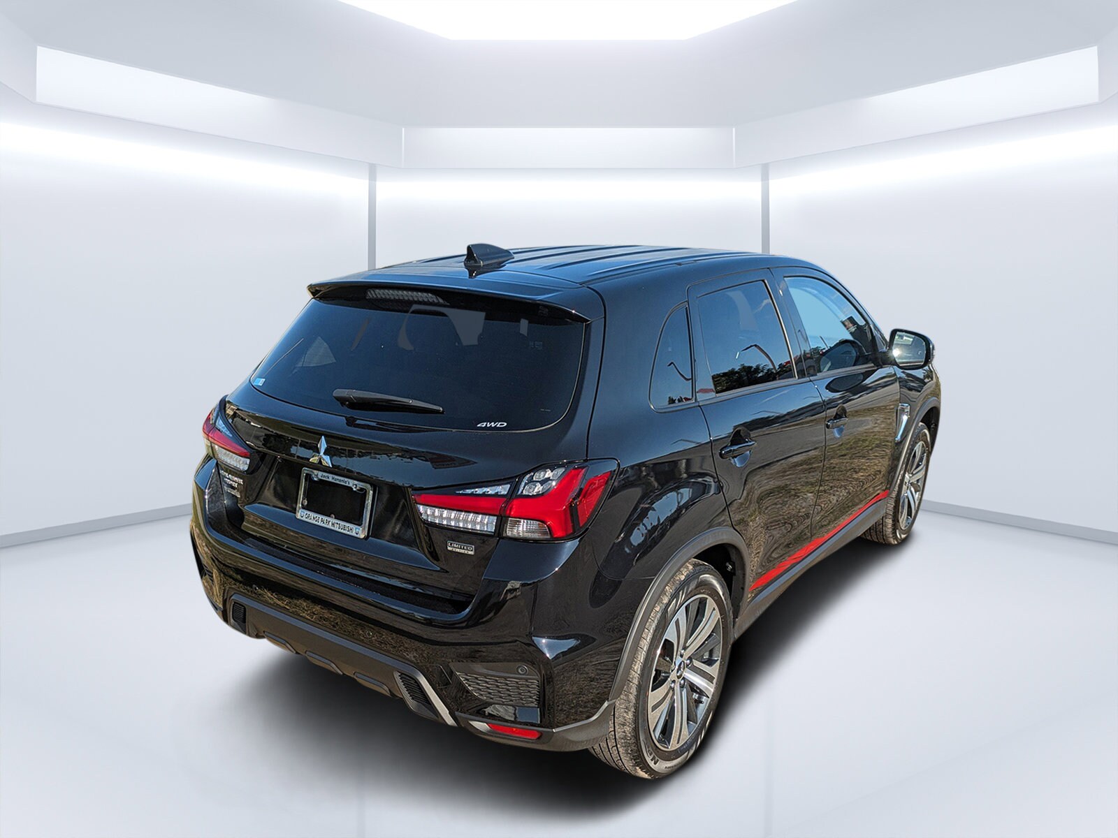 2024 Mitsubishi Outlander Sport SE photo 2