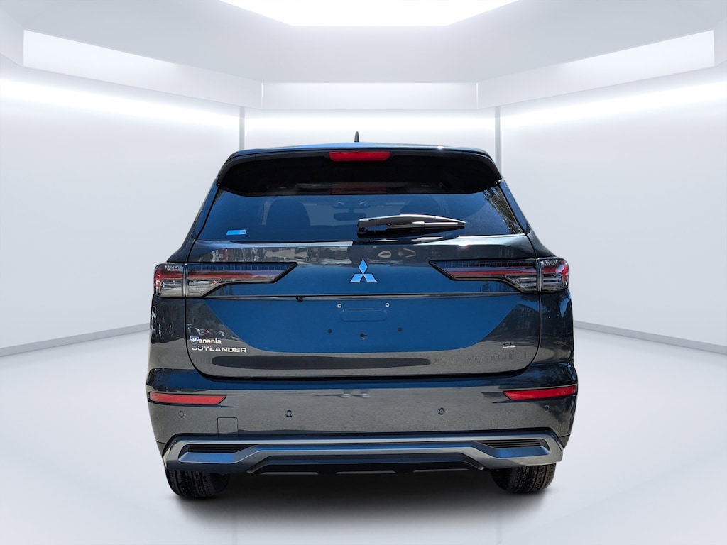 New 2026 Mitsubishi Outlander SE SUV