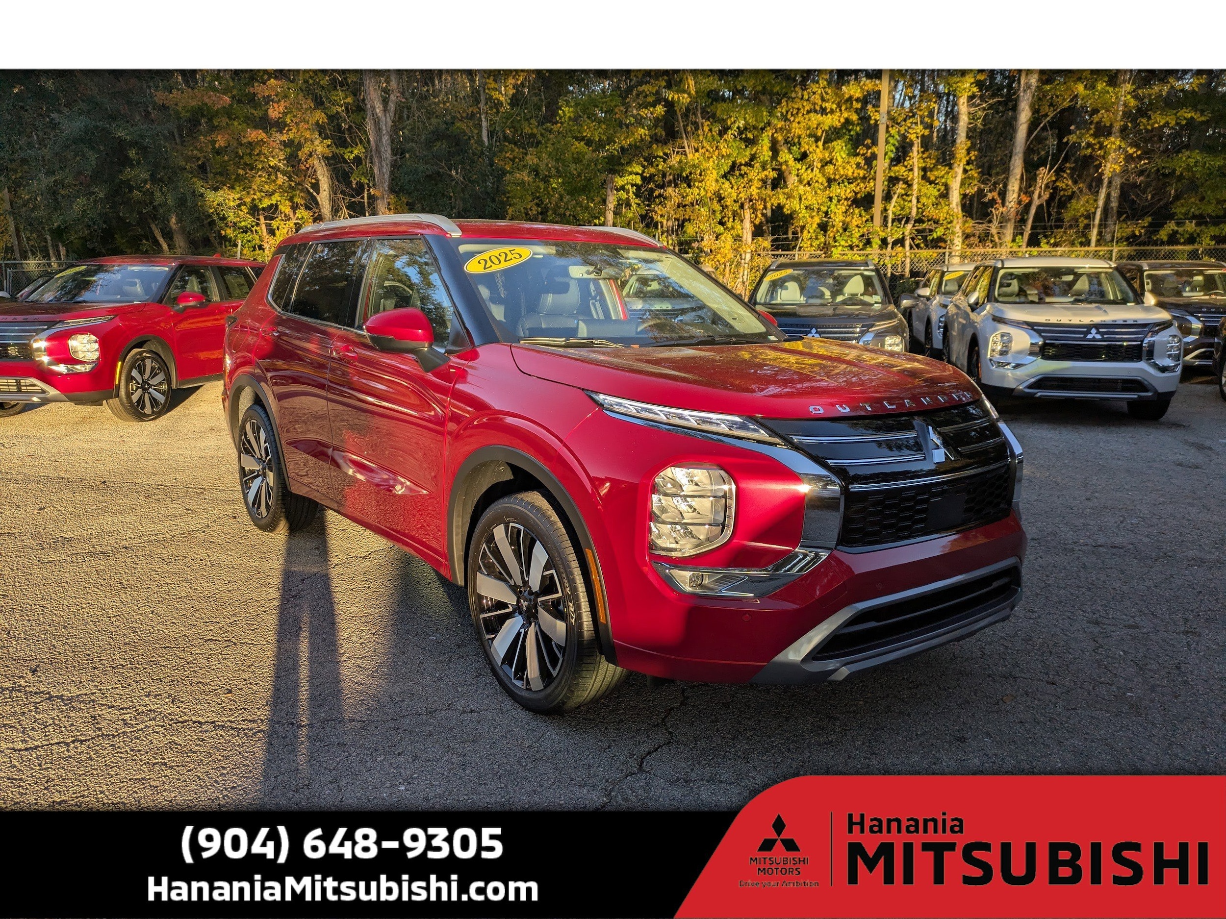 2025 Mitsubishi Outlander SEL's photo