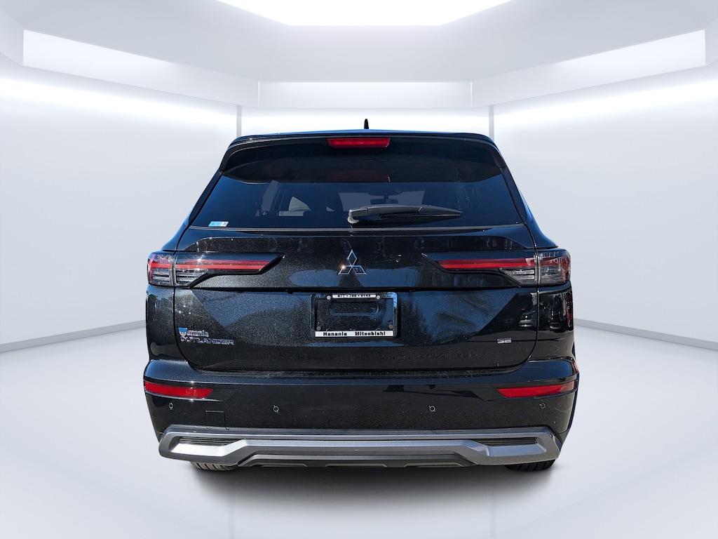 New 2025 Mitsubishi Outlander SE SUV