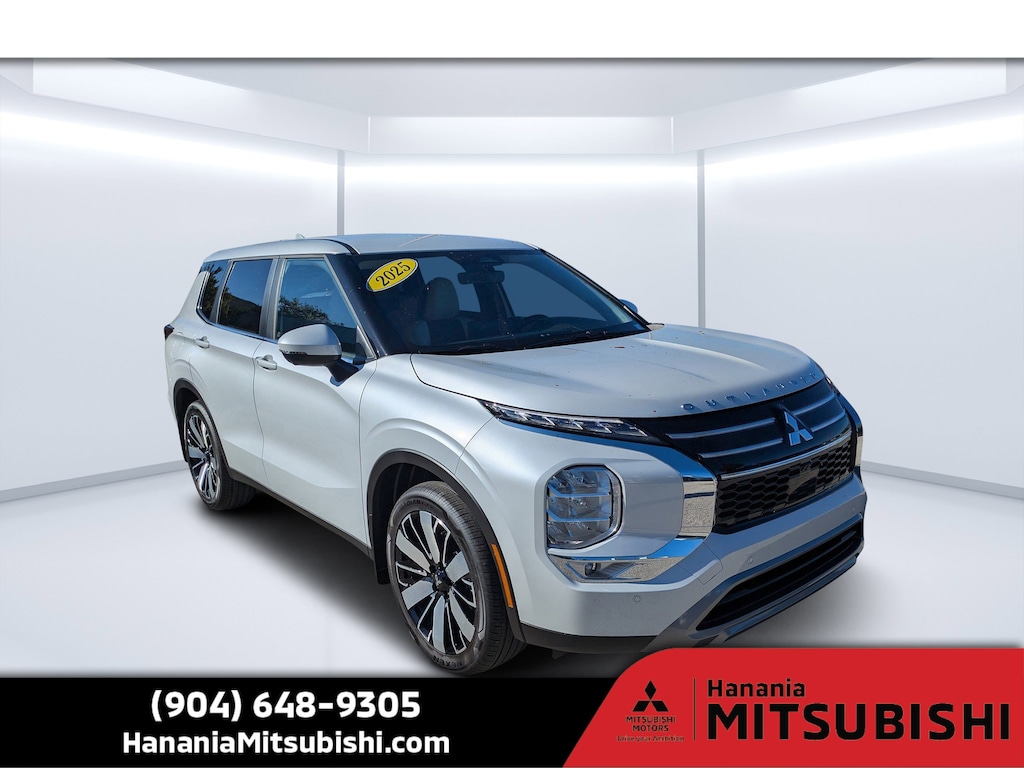 New 2025 Mitsubishi Outlander SE SUV
