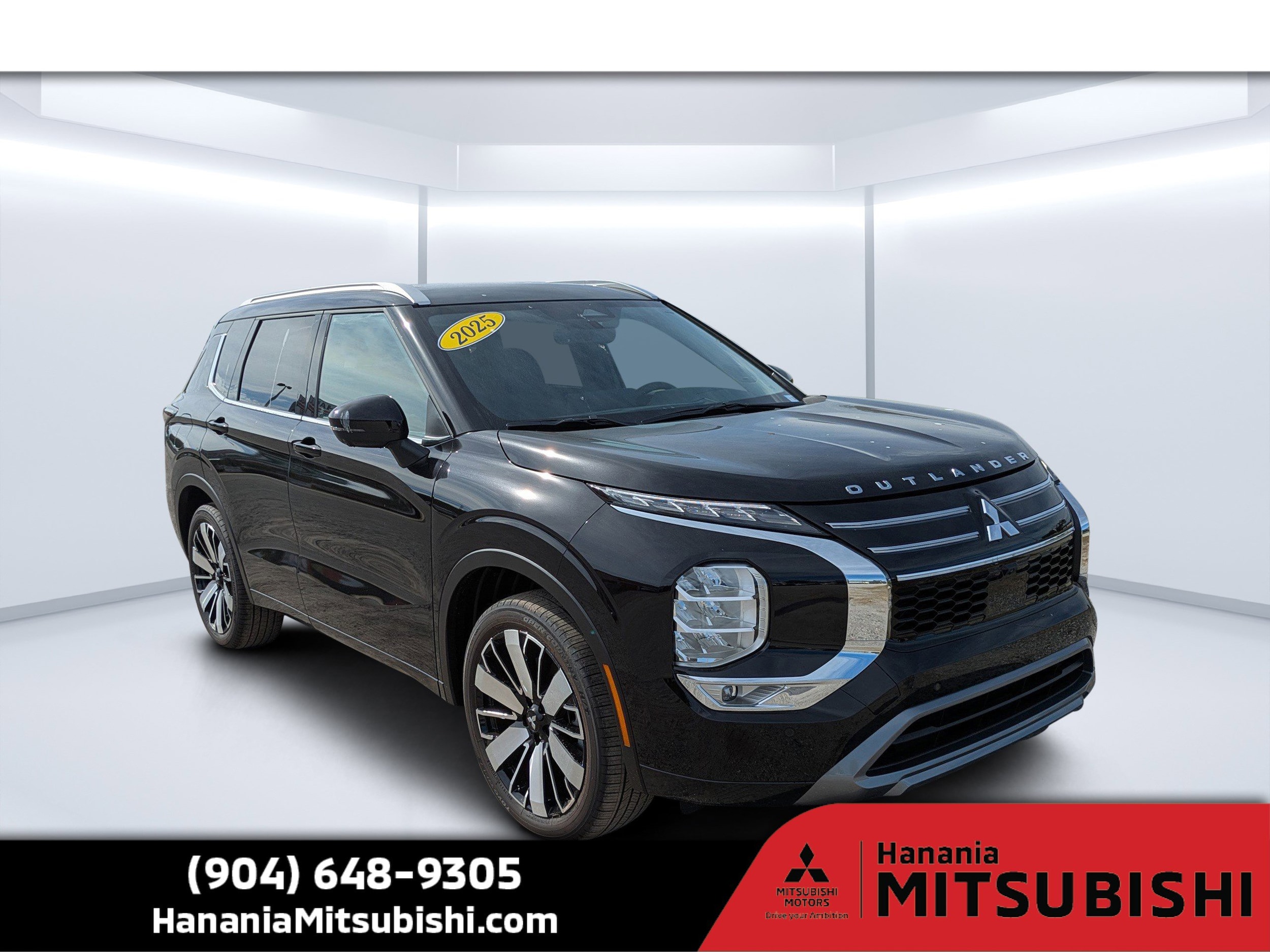 2025 Mitsubishi Outlander SEL's photo