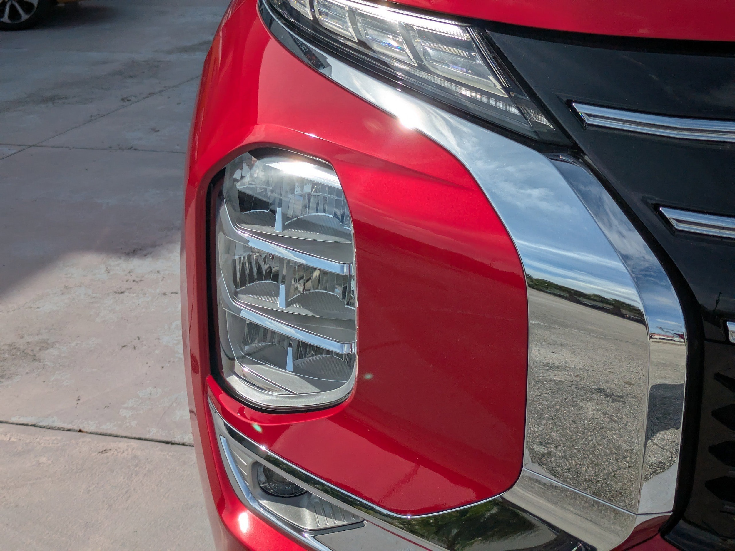 2025 Mitsubishi Outlander SE - Photo 9