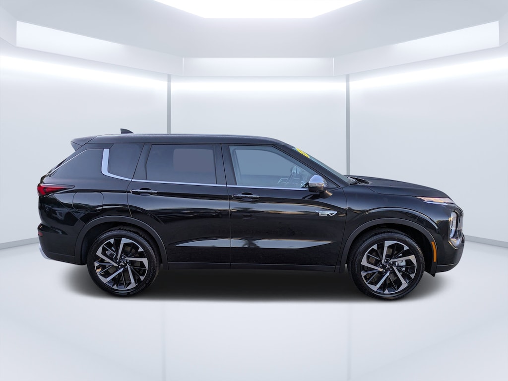 New 2025 Mitsubishi Outlander PHEV SE SUV