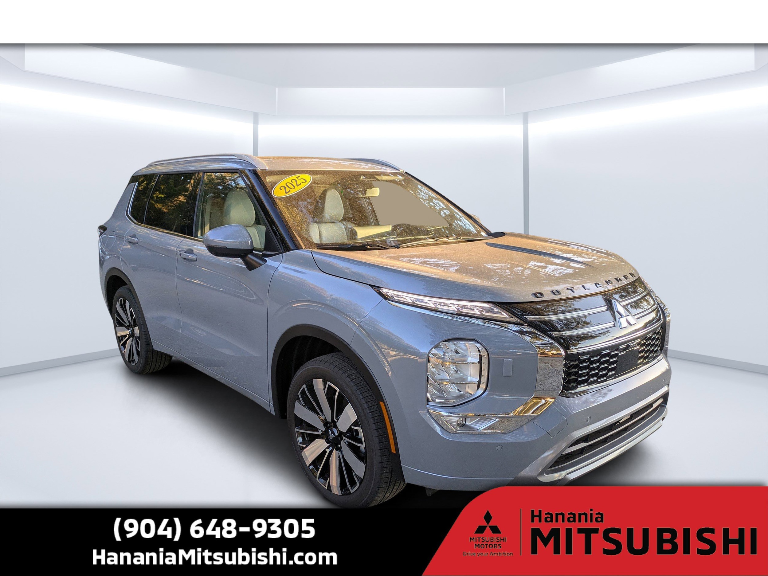 2025 Mitsubishi Outlander SEL's photo