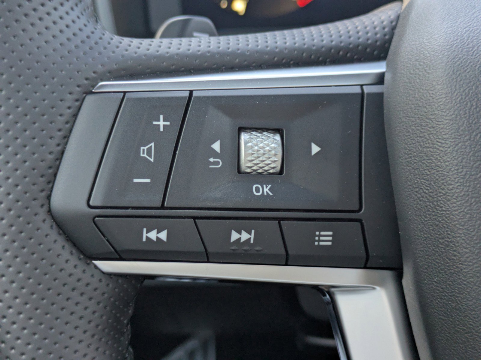 2025 Mitsubishi Outlander SEL - Photo 27