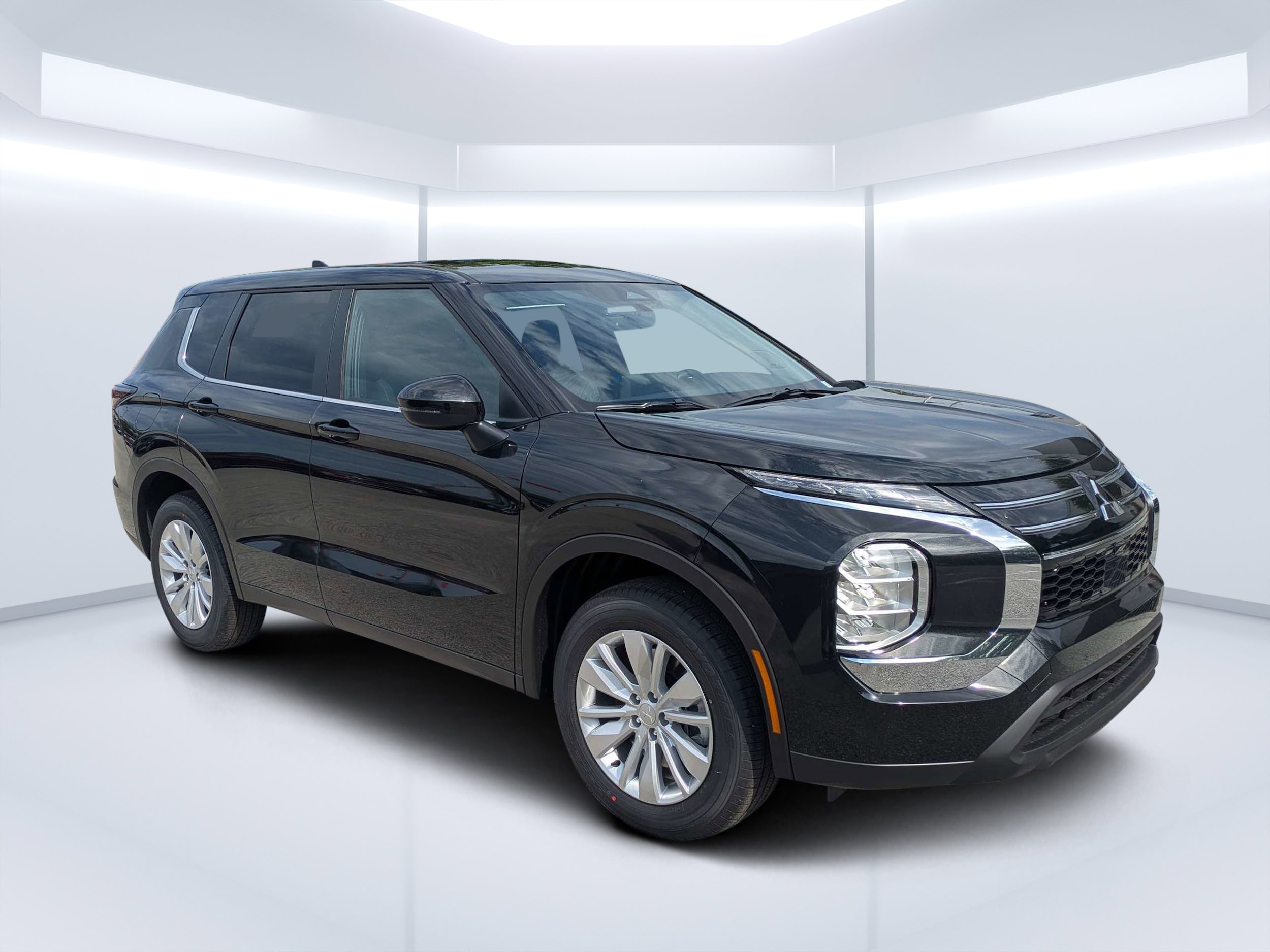 2026 Mitsubishi Outlander ES FWD's photo