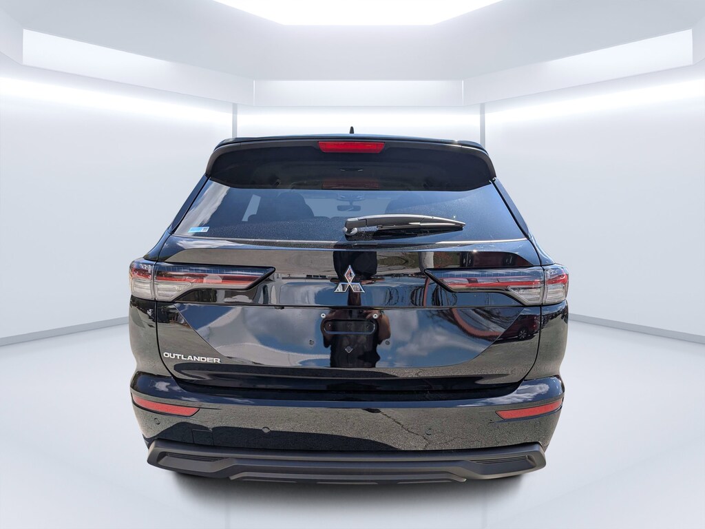 New 2026 Mitsubishi Outlander ES SUV