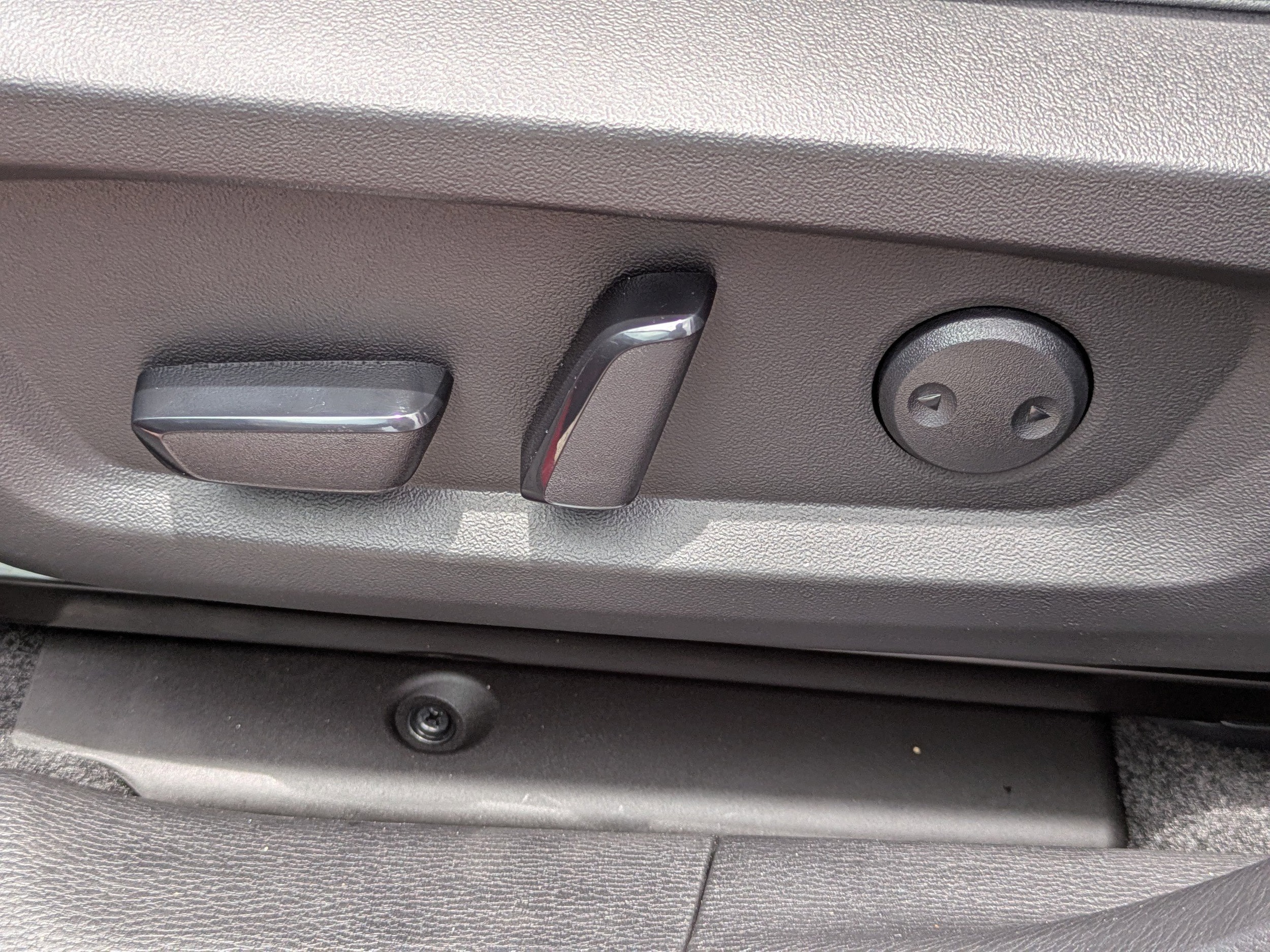 2025 Mitsubishi Outlander SE - Photo 23