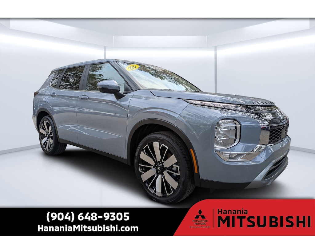 New 2026 Mitsubishi Outlander SE SUV