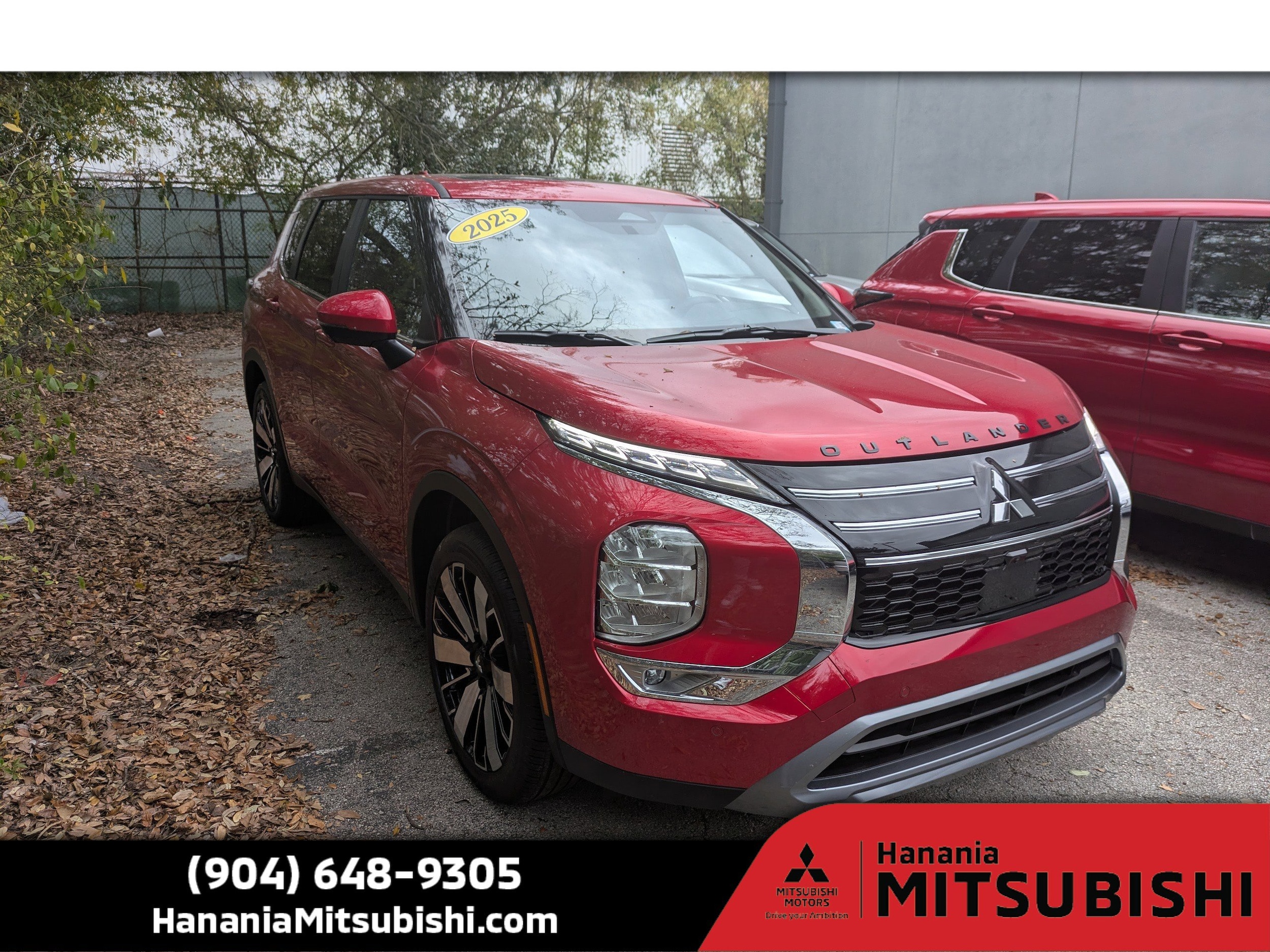 2025 Mitsubishi Outlander SE's photo