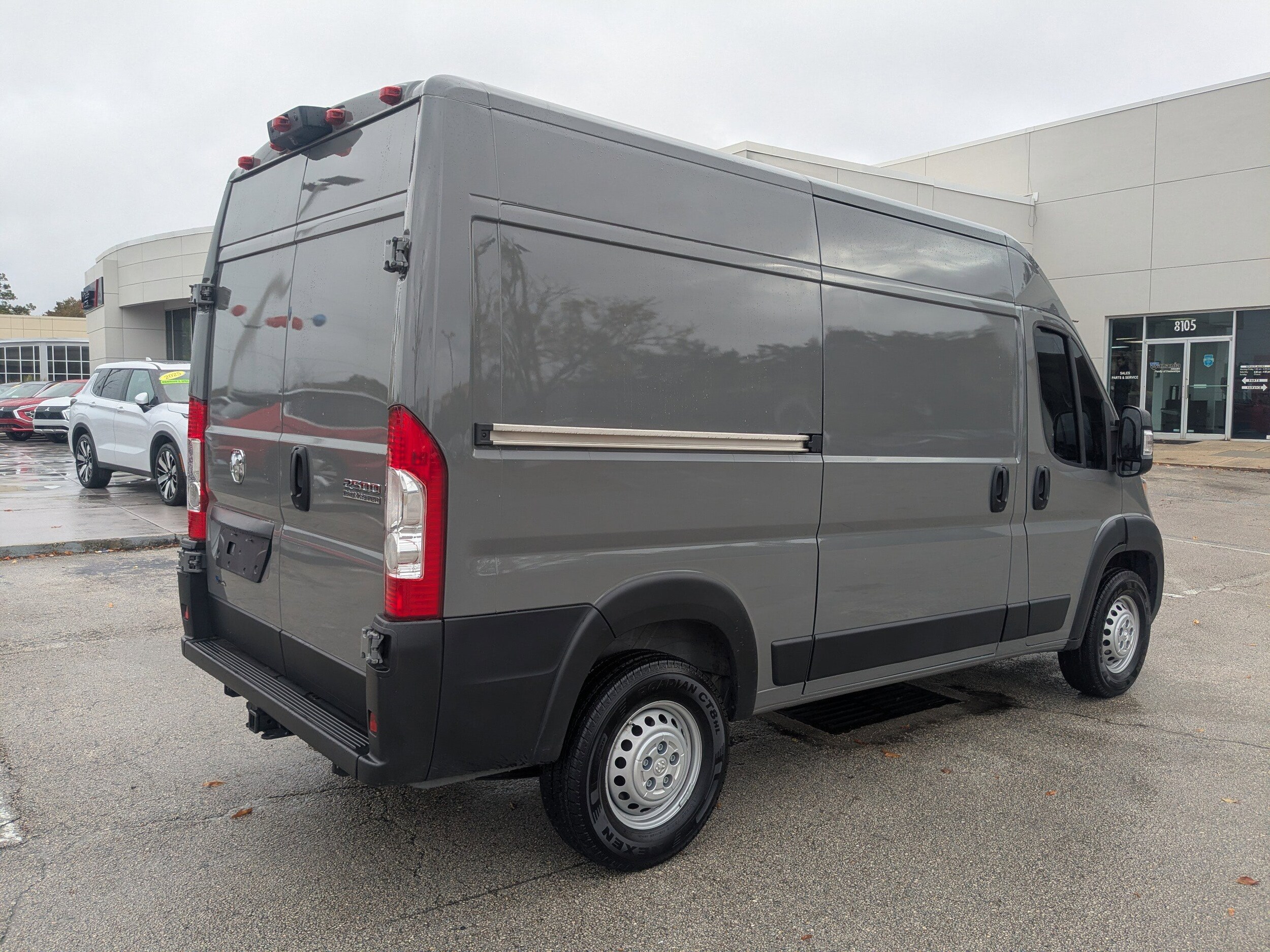 2025 Ram ProMaster 2500 Tradesman photo 4