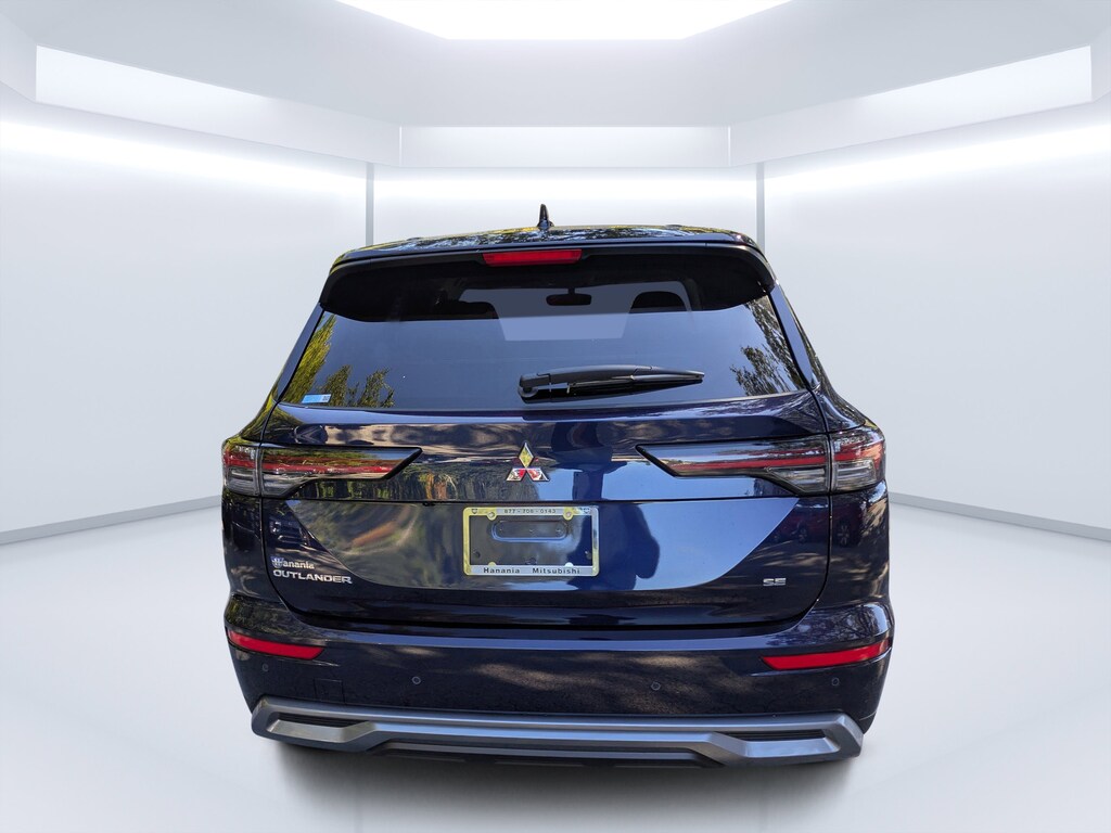 New 2025 Mitsubishi Outlander SE SUV