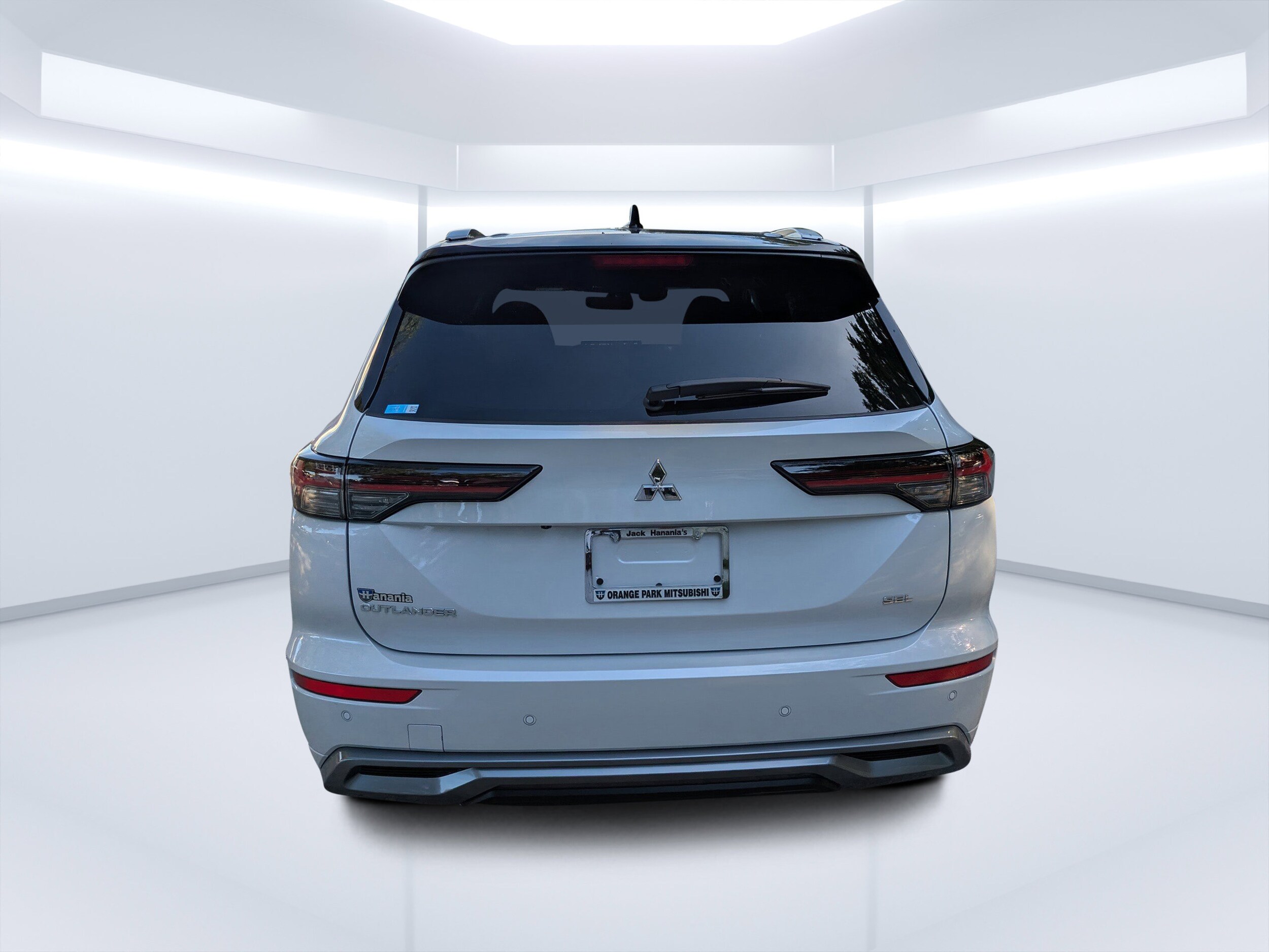 2025 Mitsubishi Outlander SEL photo 4