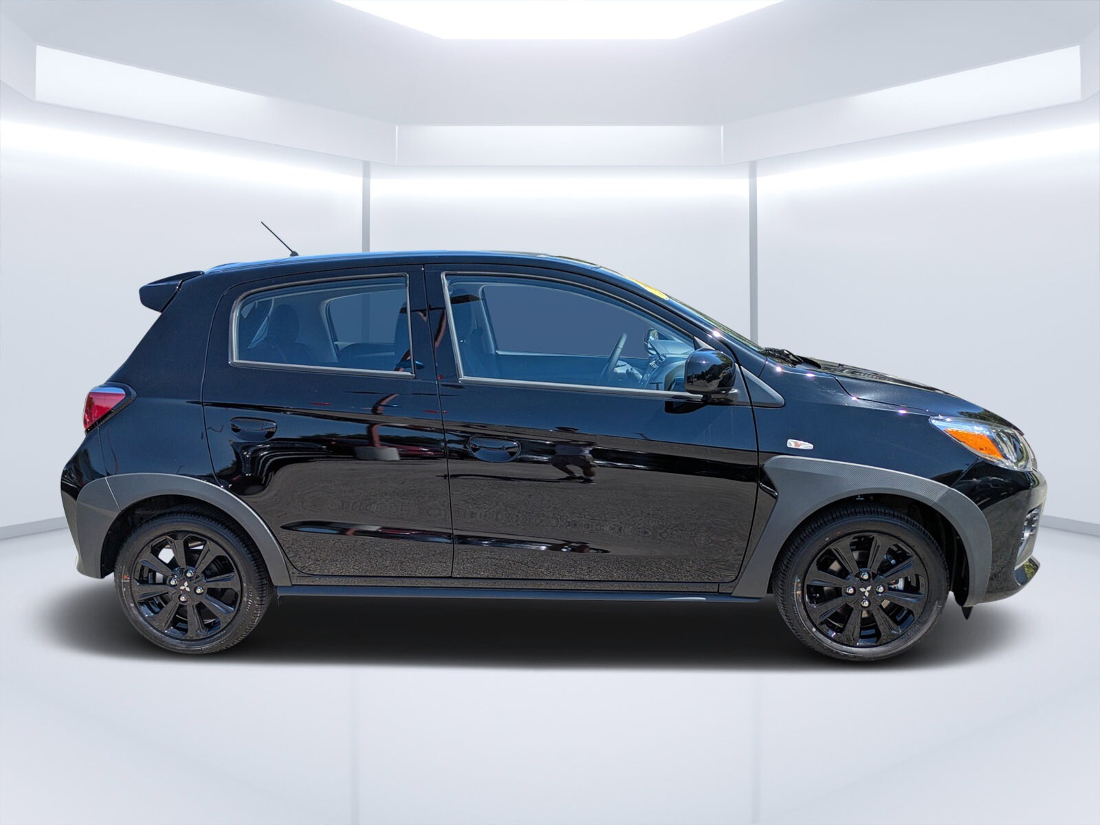 2024 Mitsubishi Mirage Black Edition photo 2