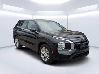 2025 Mitsubishi Outlander ES SUV