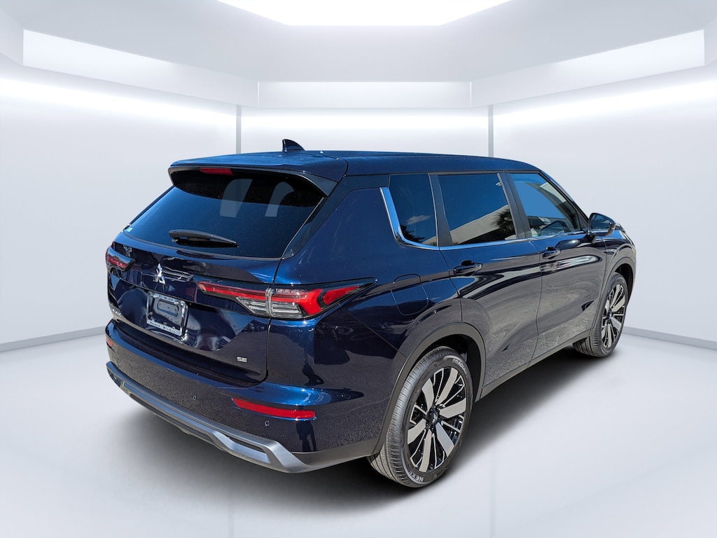 New 2025 Mitsubishi Outlander SE SUV