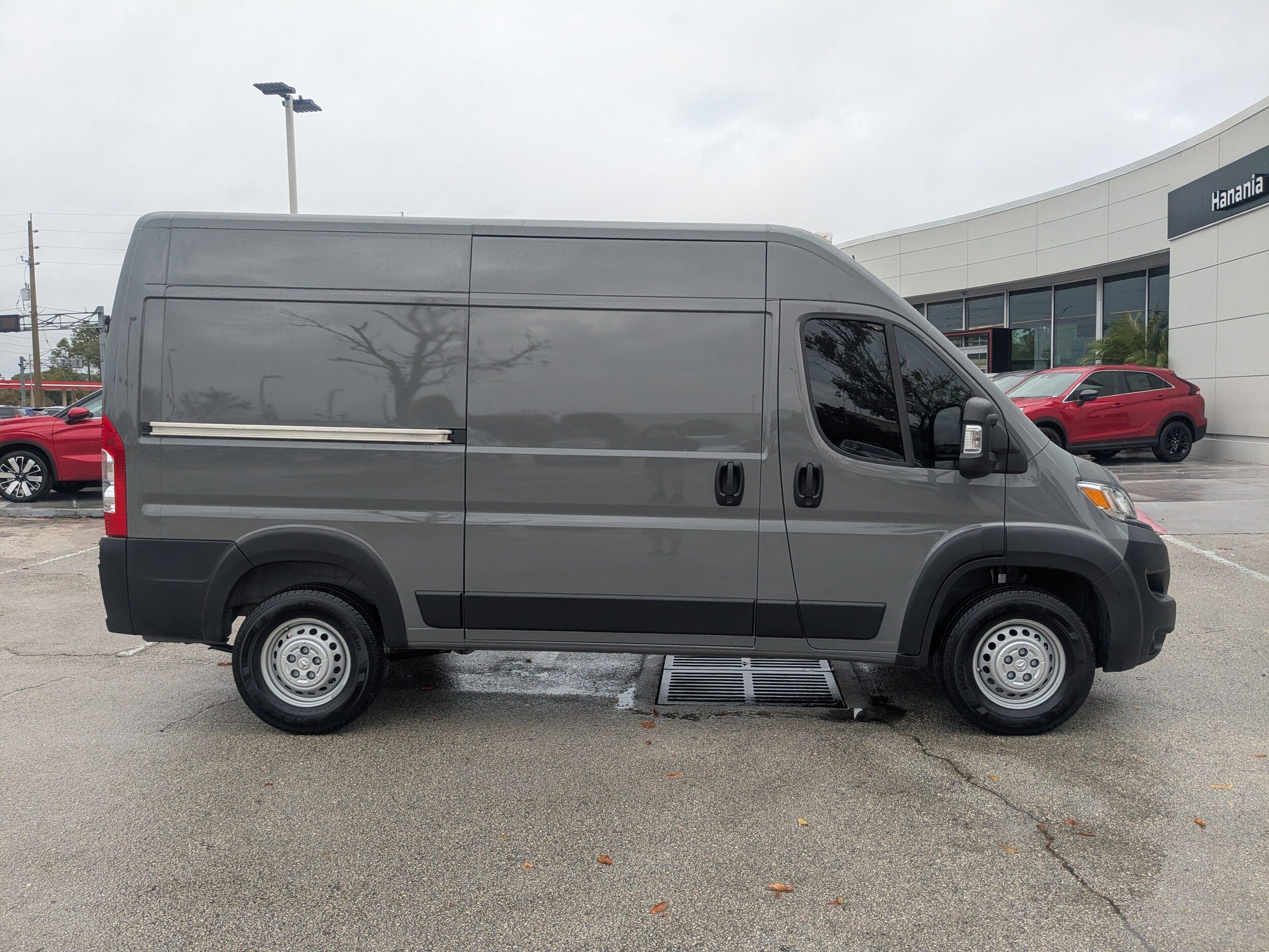 2025 Ram ProMaster 2500 Tradesman photo 3