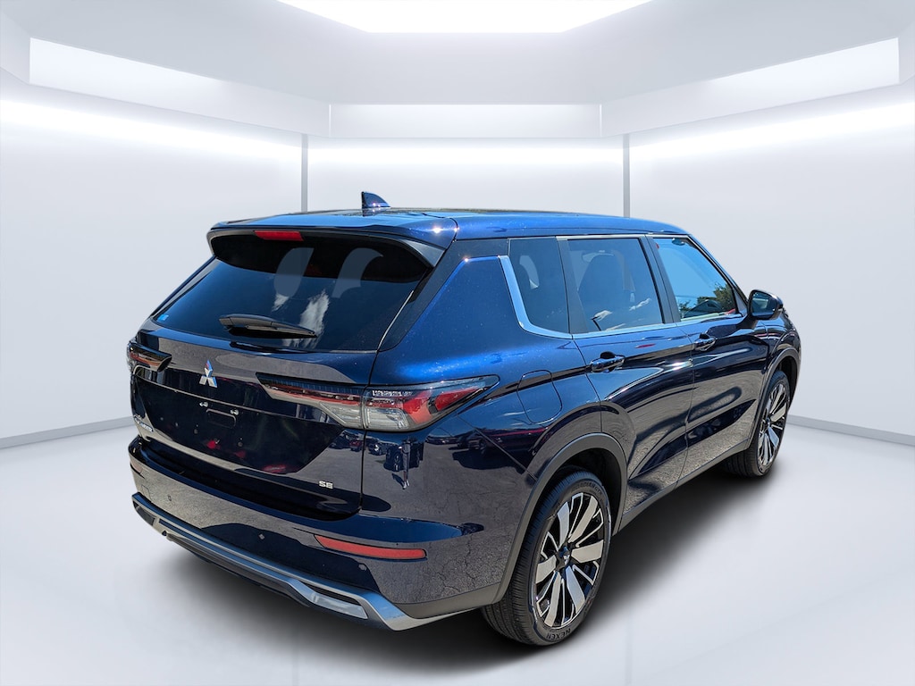 New 2025 Mitsubishi Outlander SE SUV