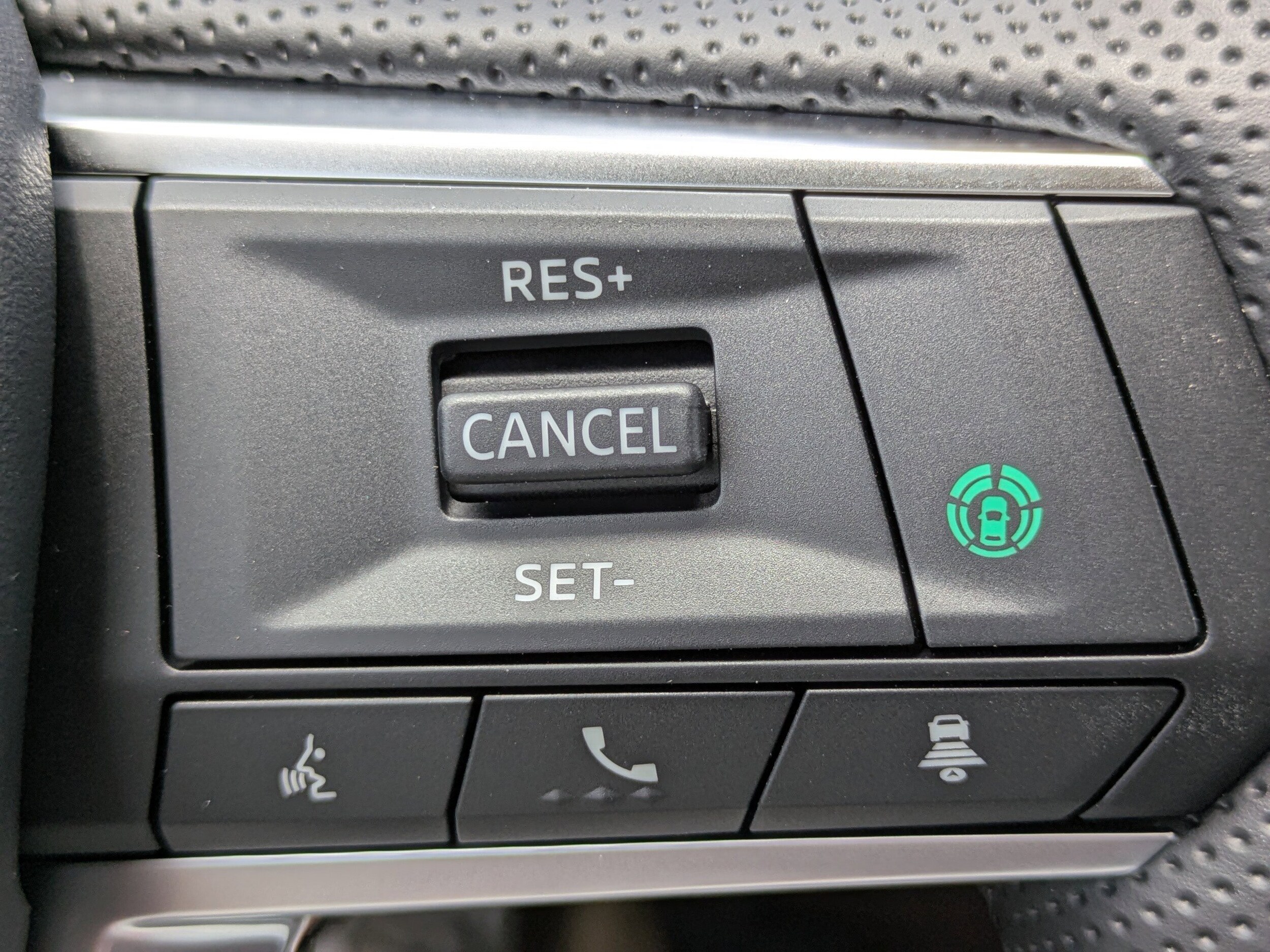 2025 Mitsubishi Outlander SE - Photo 27