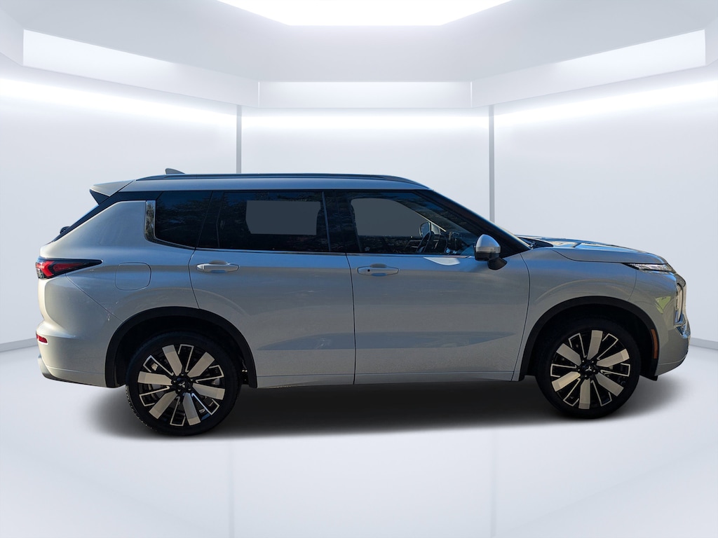 New 2025 Mitsubishi Outlander SEL SUV