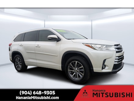 2017 Toyota Highlander XLE V6 SUV