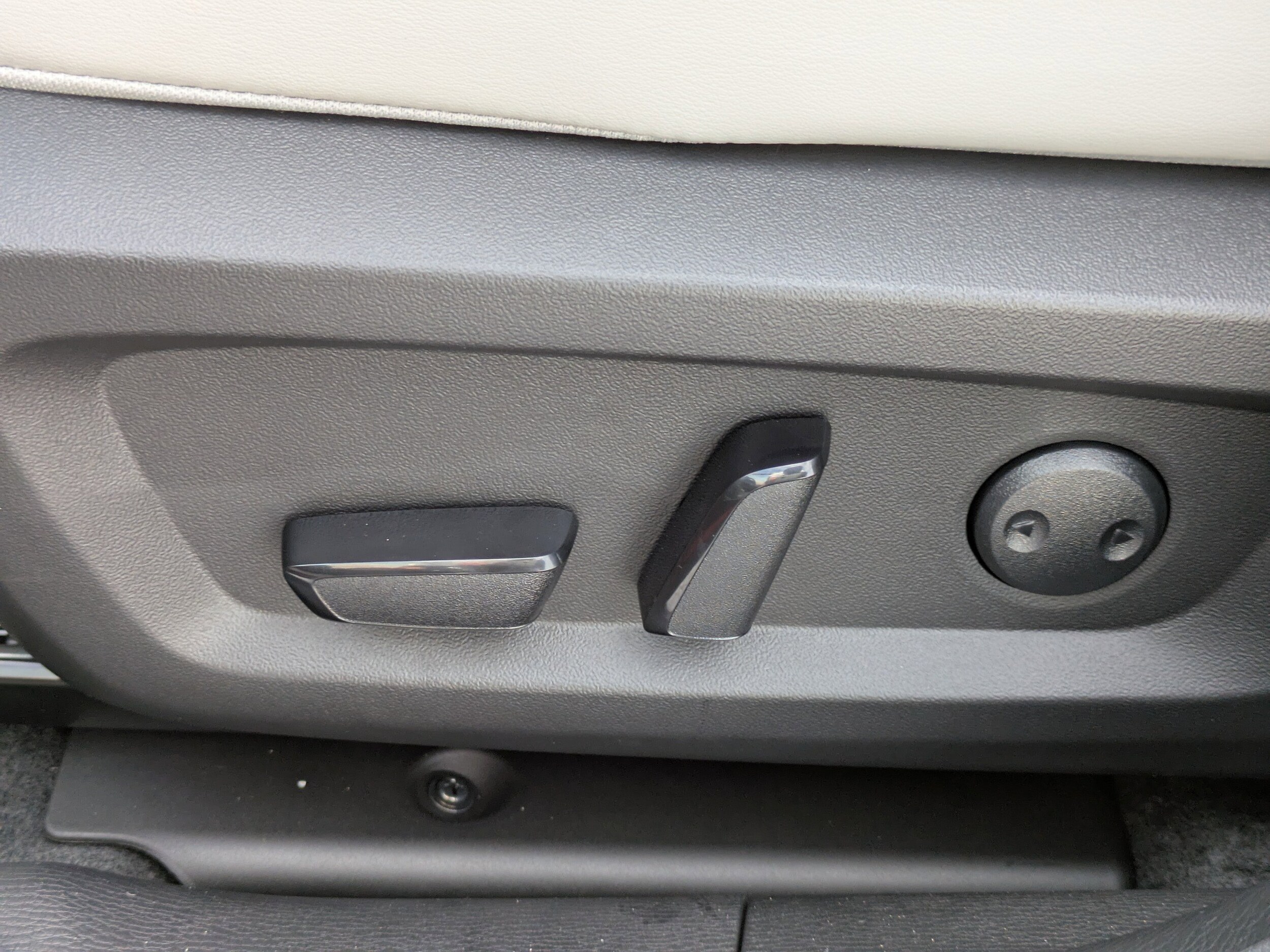 2025 Mitsubishi Outlander SE - Photo 22