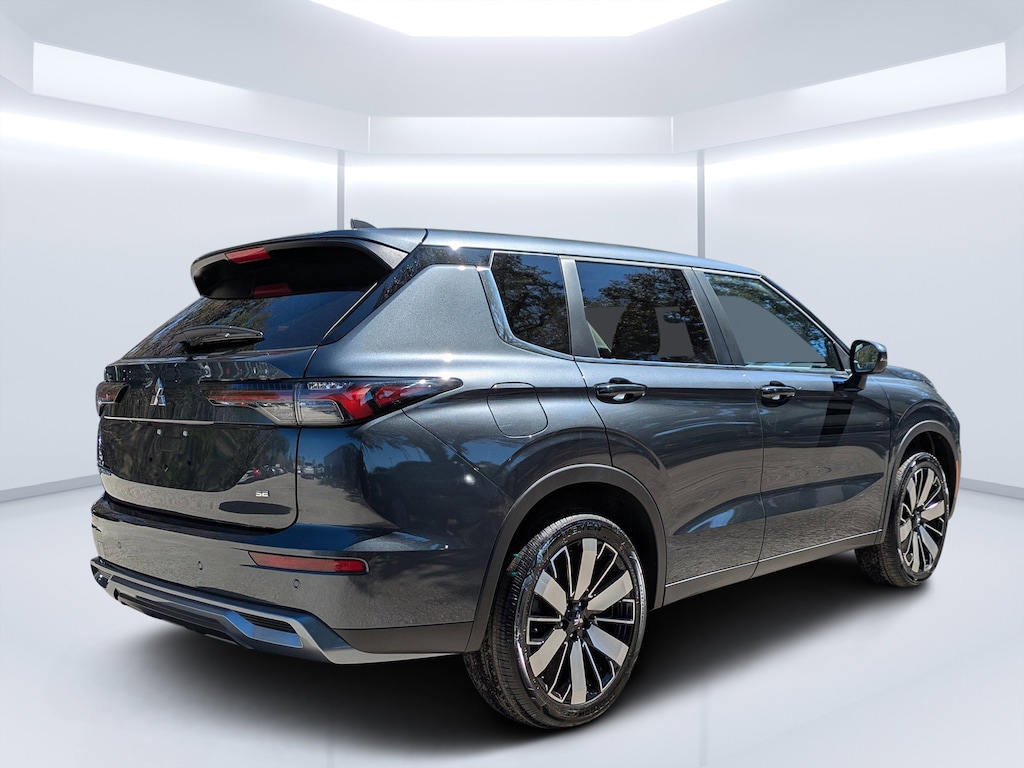 New 2026 Mitsubishi Outlander SE SUV