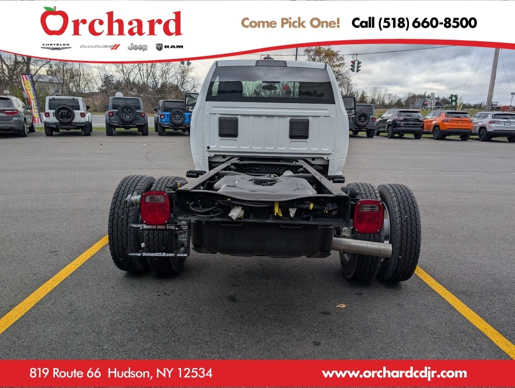 New 2024 Ram 5500 Chassis Cab TRADESMAN REGULAR 4X4 60' CA Pickup