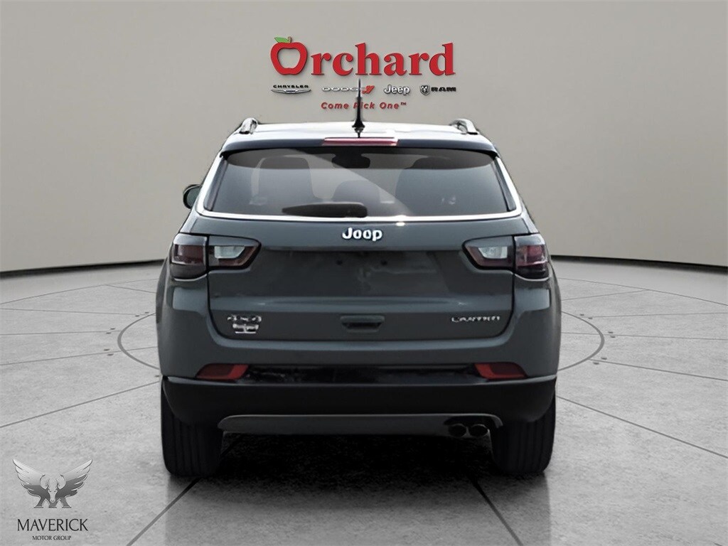 2022 Jeep Compass Limited photo 3