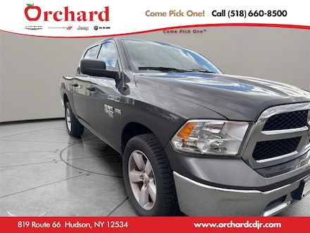 2023 Ram 1500 Classic SLT Truck