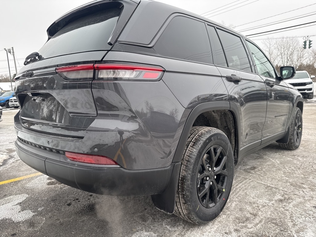 New 2026 Jeep Grand Cherokee LAREDO ALTITUDE 4X4 Sport Utility