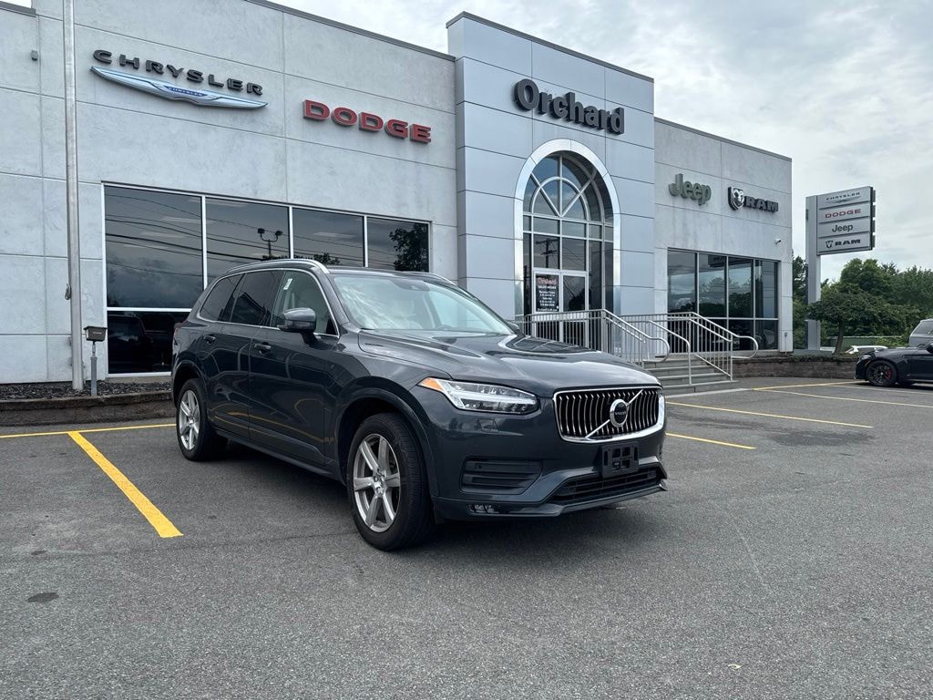 Used 2022 Volvo XC90 T5 Momentum SUV