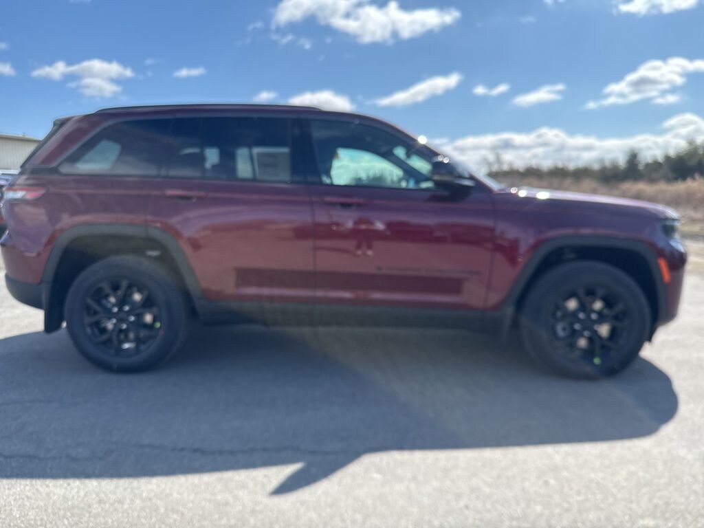 New 2026 Jeep Grand Cherokee L LAREDO ALTITUDE 4X4 Sport Utility