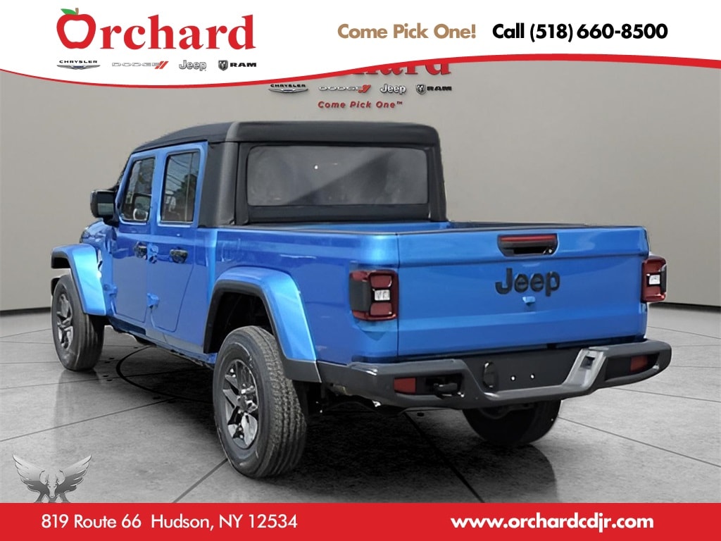 New 2025 Jeep Gladiator SPORT S 4X4 Pickup