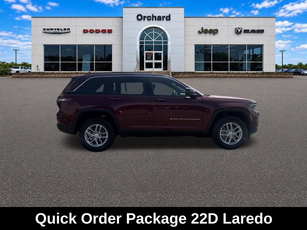New 2026 Jeep Grand Cherokee LAREDO 4X4 Sport Utility