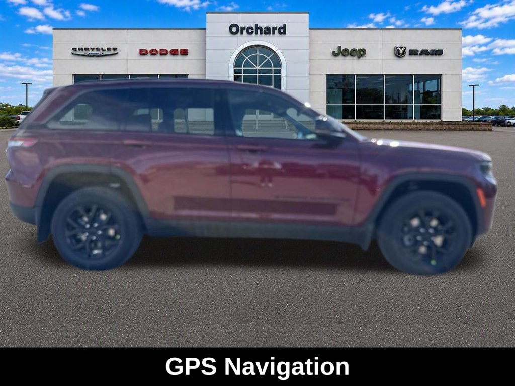 New 2026 Jeep Grand Cherokee LAREDO 4X4 Sport Utility