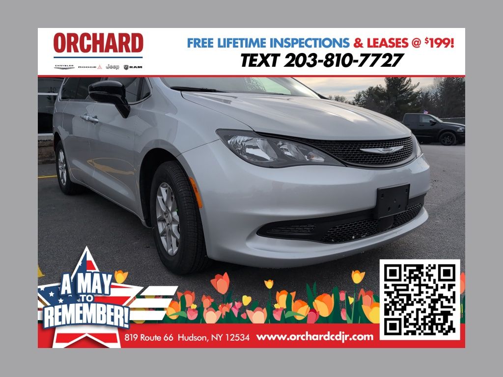 2026 Chrysler Voyager LX's photo