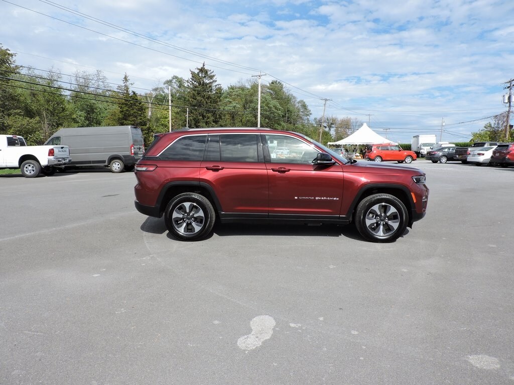 2023 Jeep Grand Cherokee 4xe photo 4