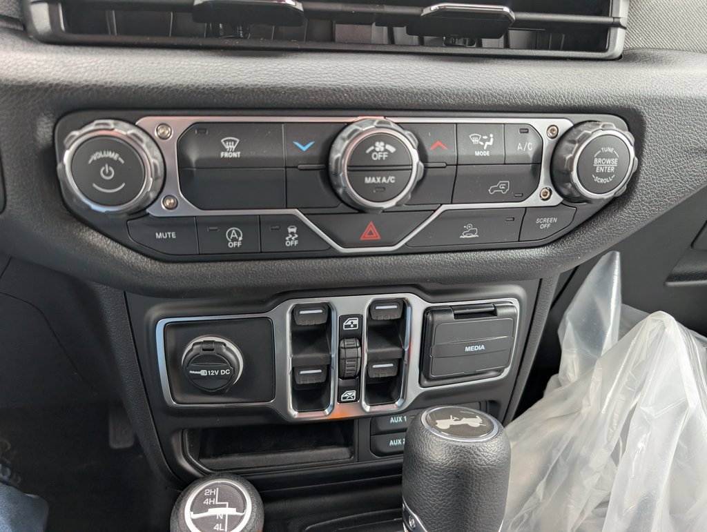 2026 Jeep Wrangler 4-Door Sport - Photo 16