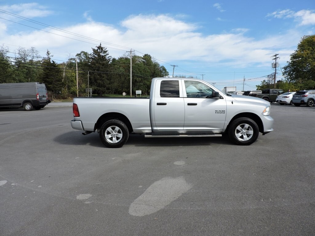 2018 Ram 1500 Express photo 2
