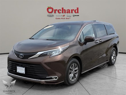 2022 Toyota Sienna XLE Minivan/Van 2022 Toyota Sienna XLE Minivan/Van