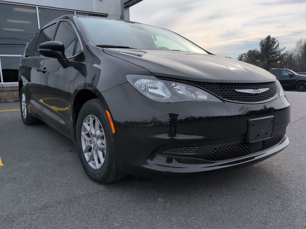 2026 Chrysler Voyager